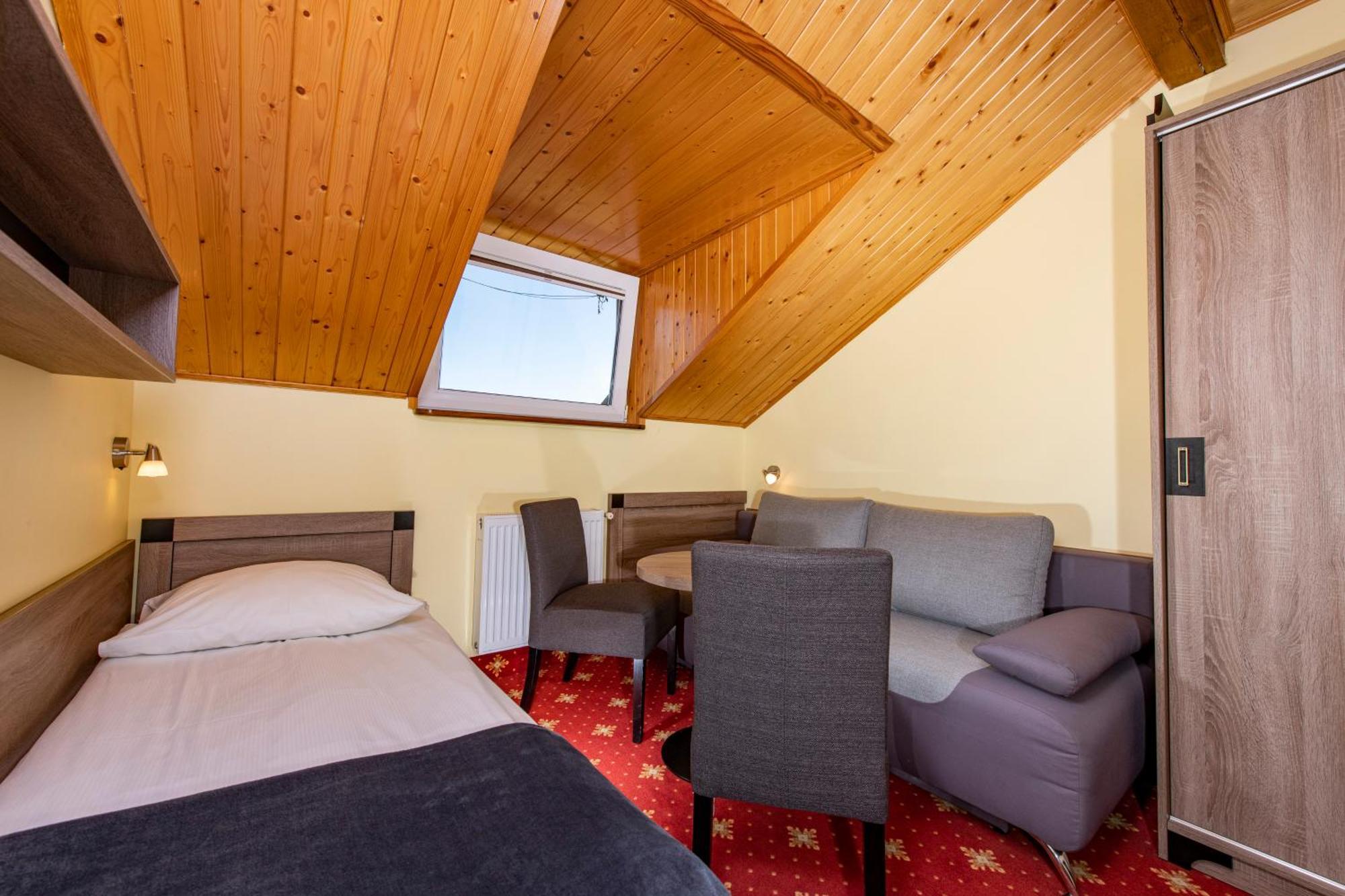 Domki, Apartamenty I Restauracja Wloczega Gąski Exteriér fotografie